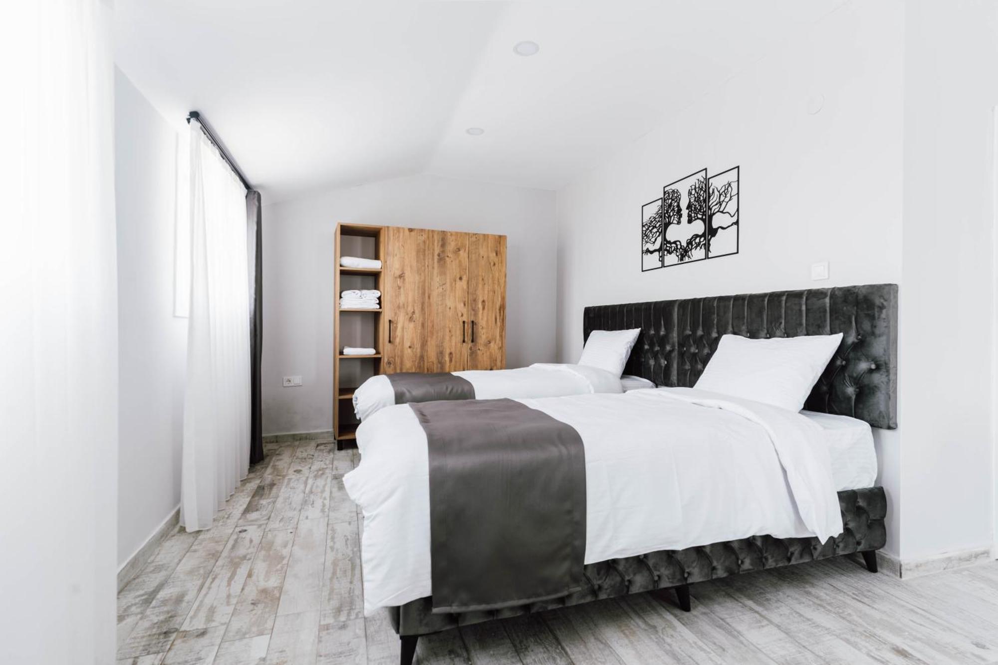 The Yk Apart Otel *